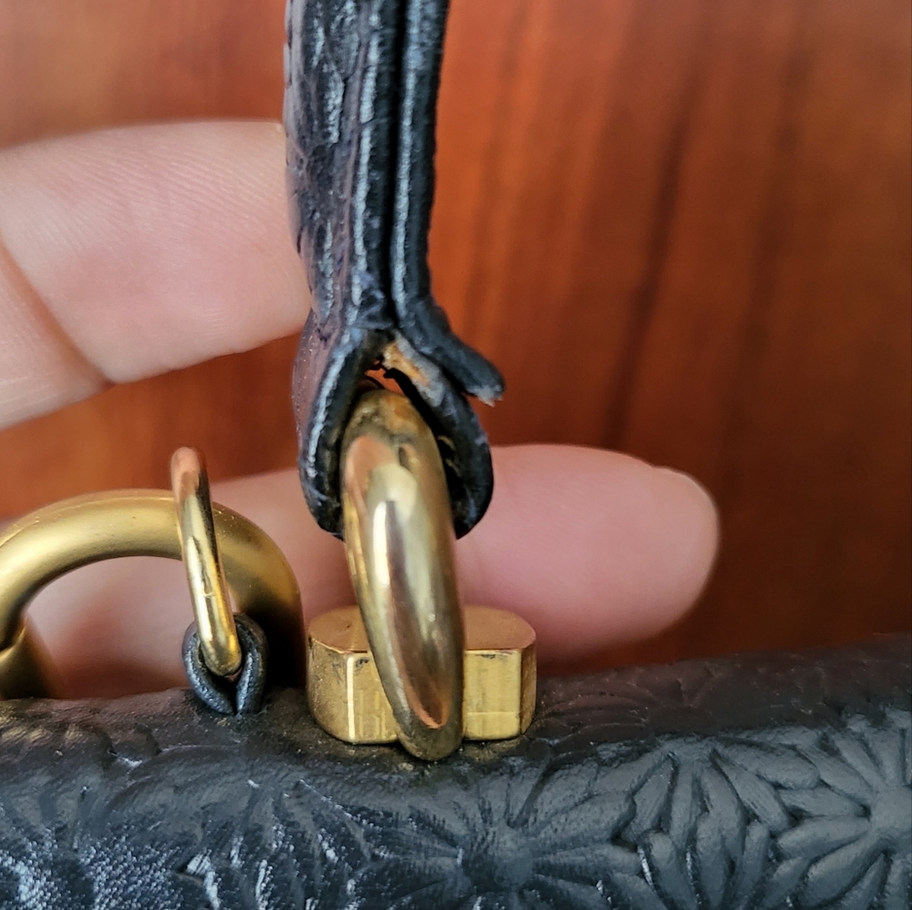 Escada Vintage Rare Daisy Embossed Handbag - Picture 8 of 10